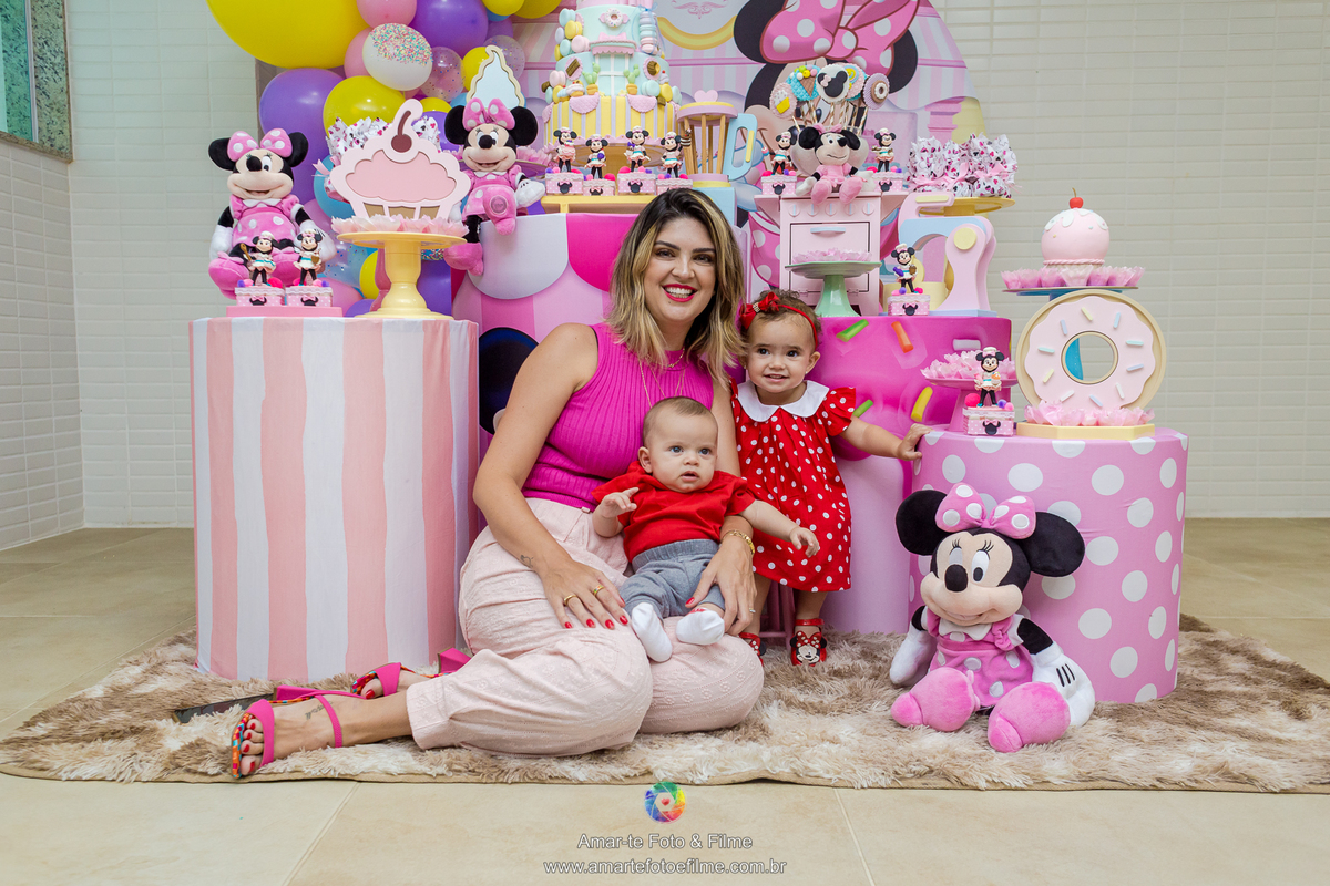 festa infantil minnie confeitaria confeiteira rio de janeiro recreio dos bandeirantes decoração menina