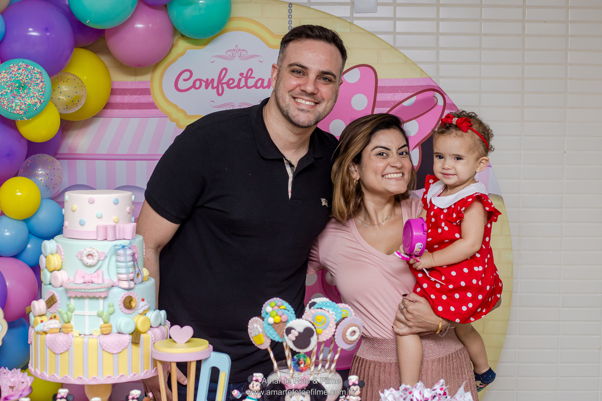 festa infantil minnie confeitaria confeiteira rio de janeiro recreio dos bandeirantes decoração menina