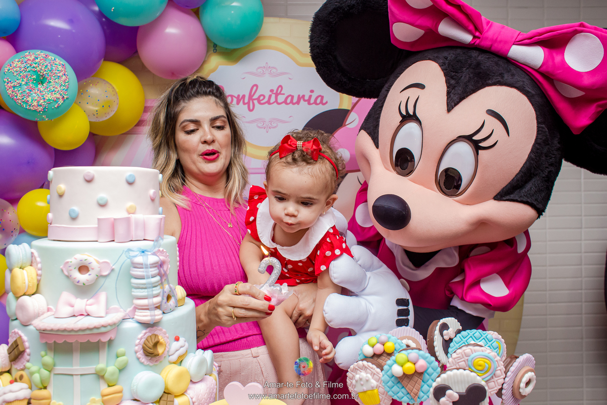 festa infantil minnie confeitaria confeiteira rio de janeiro recreio dos bandeirantes decoração menina