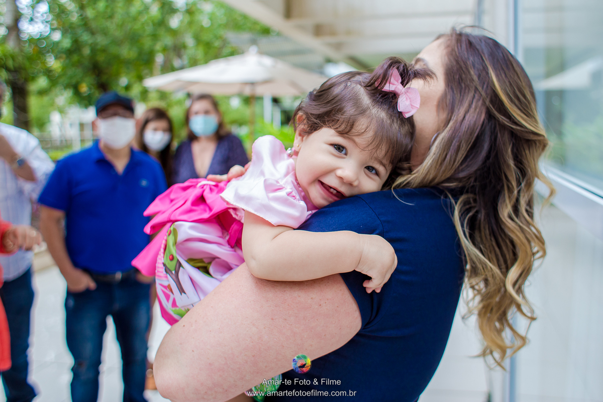 festa infantil tema fazendinha decoração menina barra da tijuca cidade jardim externo ar livre