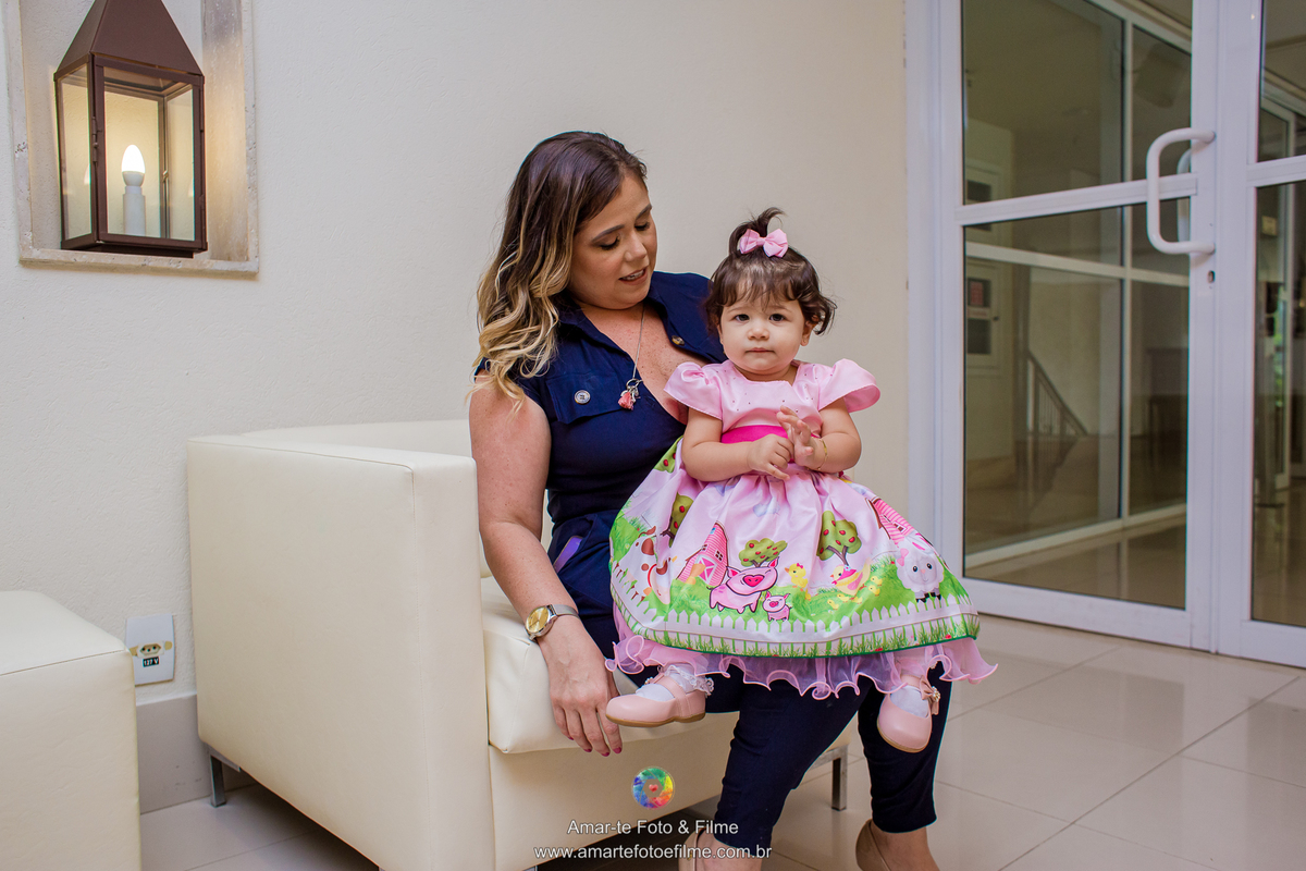 festa infantil tema fazendinha decoração menina barra da tijuca cidade jardim externo ar livre