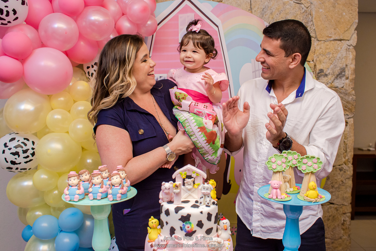 festa infantil tema fazendinha decoração menina barra da tijuca cidade jardim externo ar livre