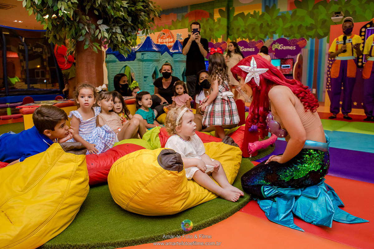 festa infantil princesas frozen pequena sereia fundo do mar ariel elsa anna rio de janeiro barra da tijuca kids park menina decoração