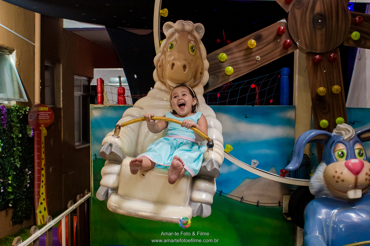 festa infantil patrulha canina salagadum tijuca zona norte rio de janeiro menina