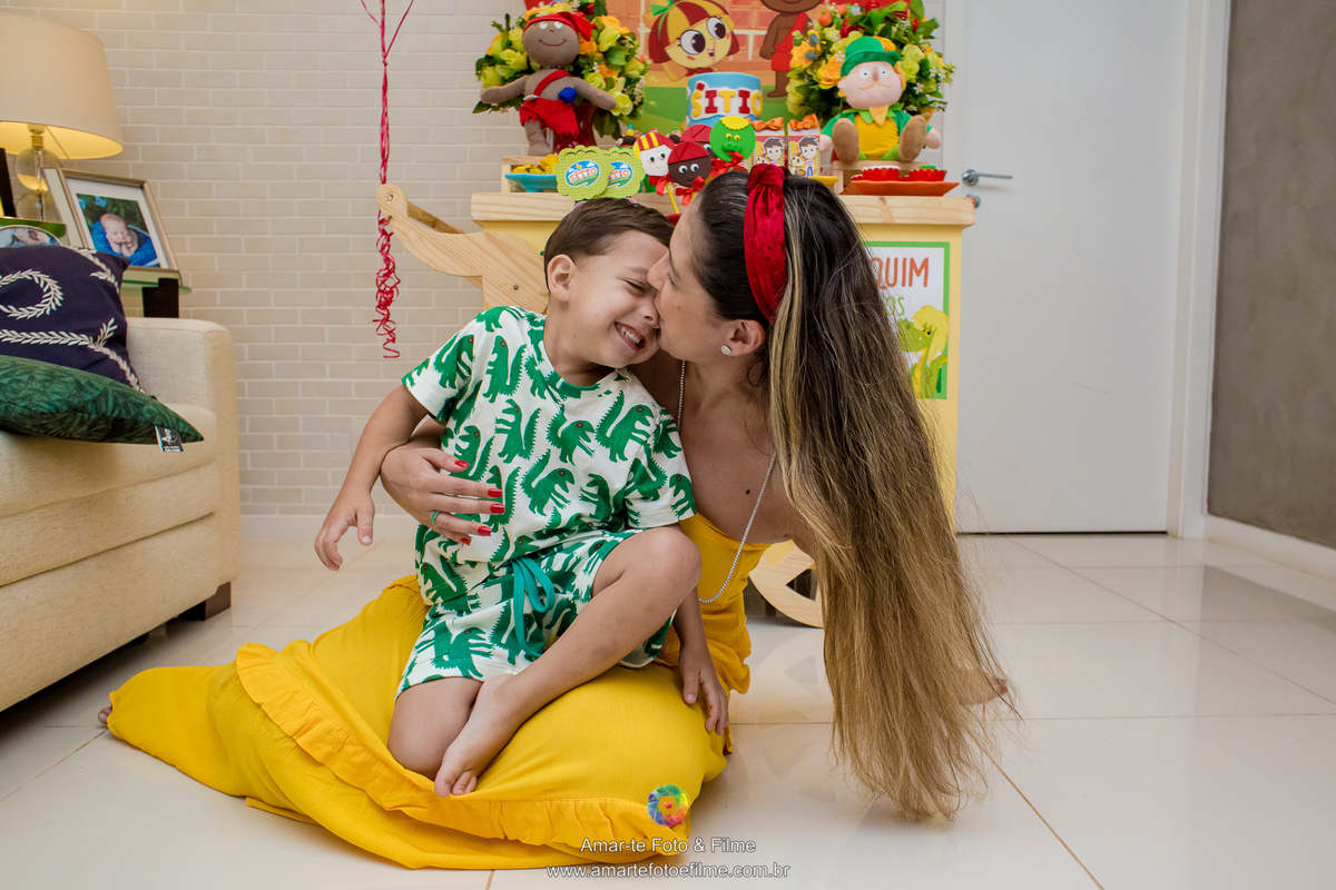 festa infantil sitio do pica pau amarelo em casa decoração saci cuca emilia narizinho menina recreio dos bandeirantes barra da tijuca rio de janeiro