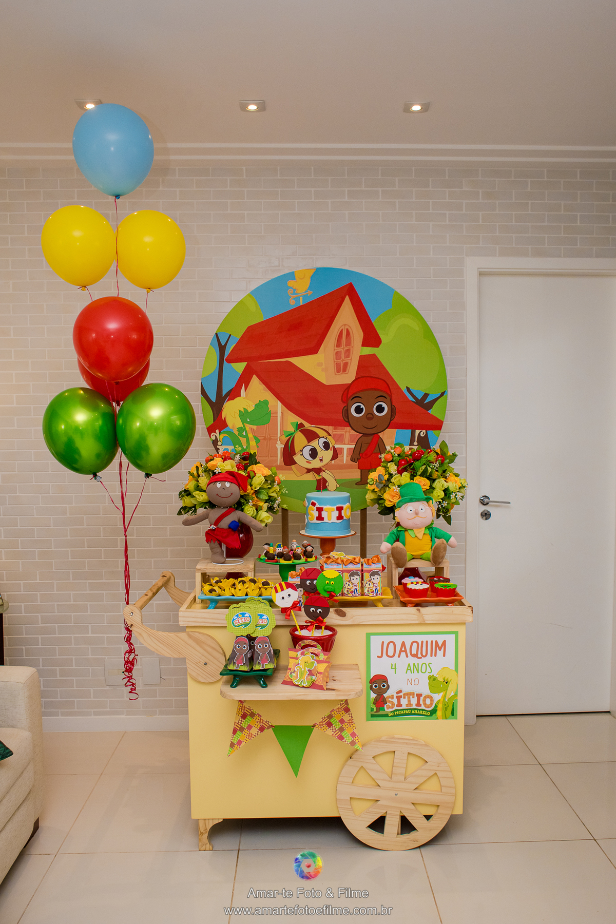 festa infantil sitio do pica pau amarelo em casa decoração saci cuca emilia narizinho menina recreio dos bandeirantes barra da tijuca rio de janeiro