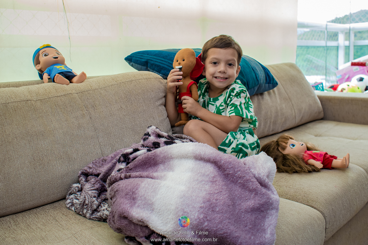 festa infantil sitio do pica pau amarelo em casa decoração saci cuca emilia narizinho menina recreio dos bandeirantes barra da tijuca rio de janeiro