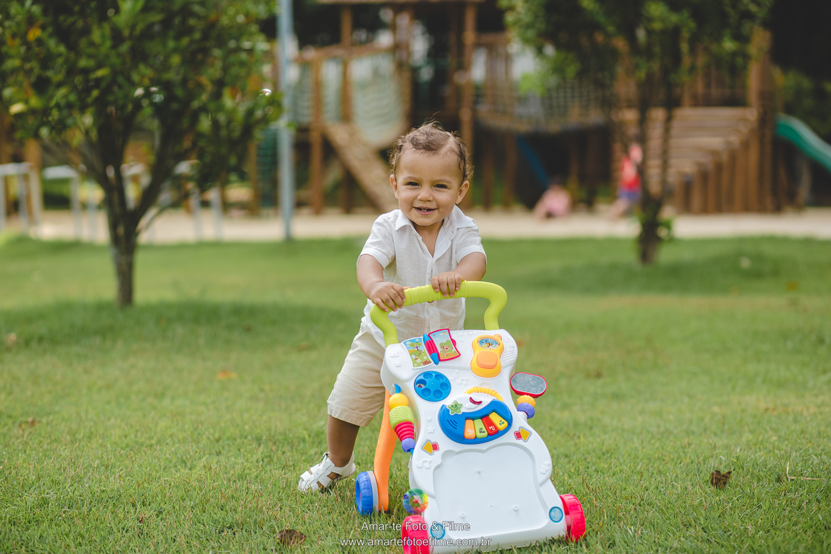 ensaio infantil familia menino cidade jardim barra da tijuca rio de janeiro rio 2 ao ar livre externo batismo ensaio batismo