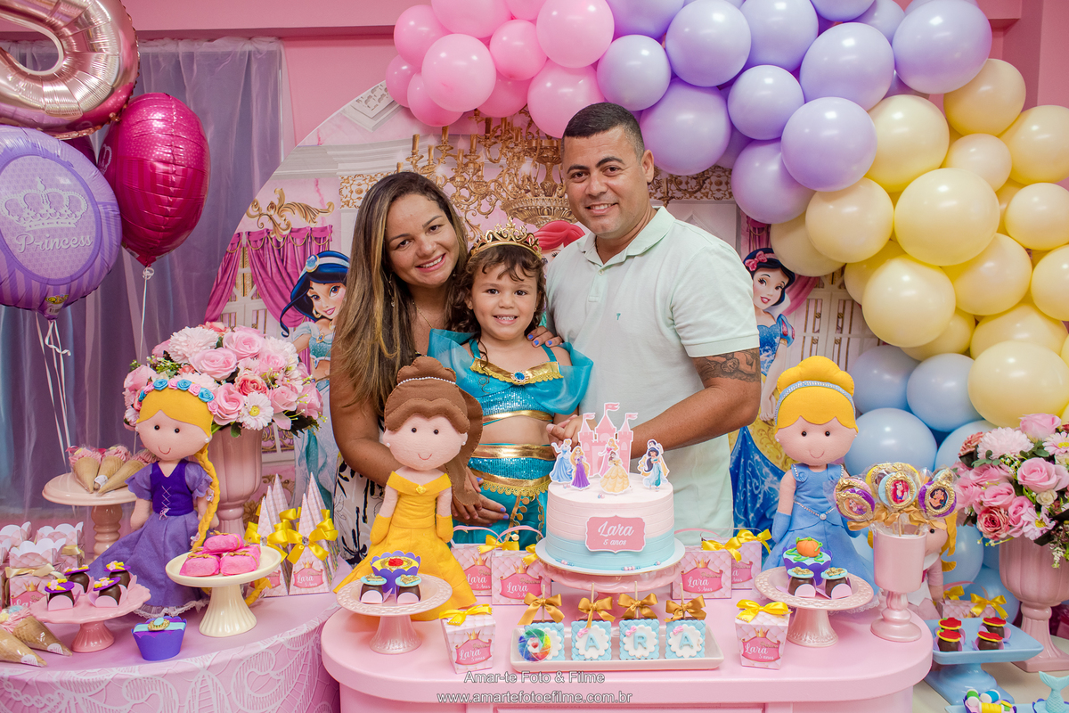 festa infantil princesas espaço bdreams barra da tijuca chá spa disney cinderela tiana ariel bela aurora branca de neve jasmine bela adormecida frozen