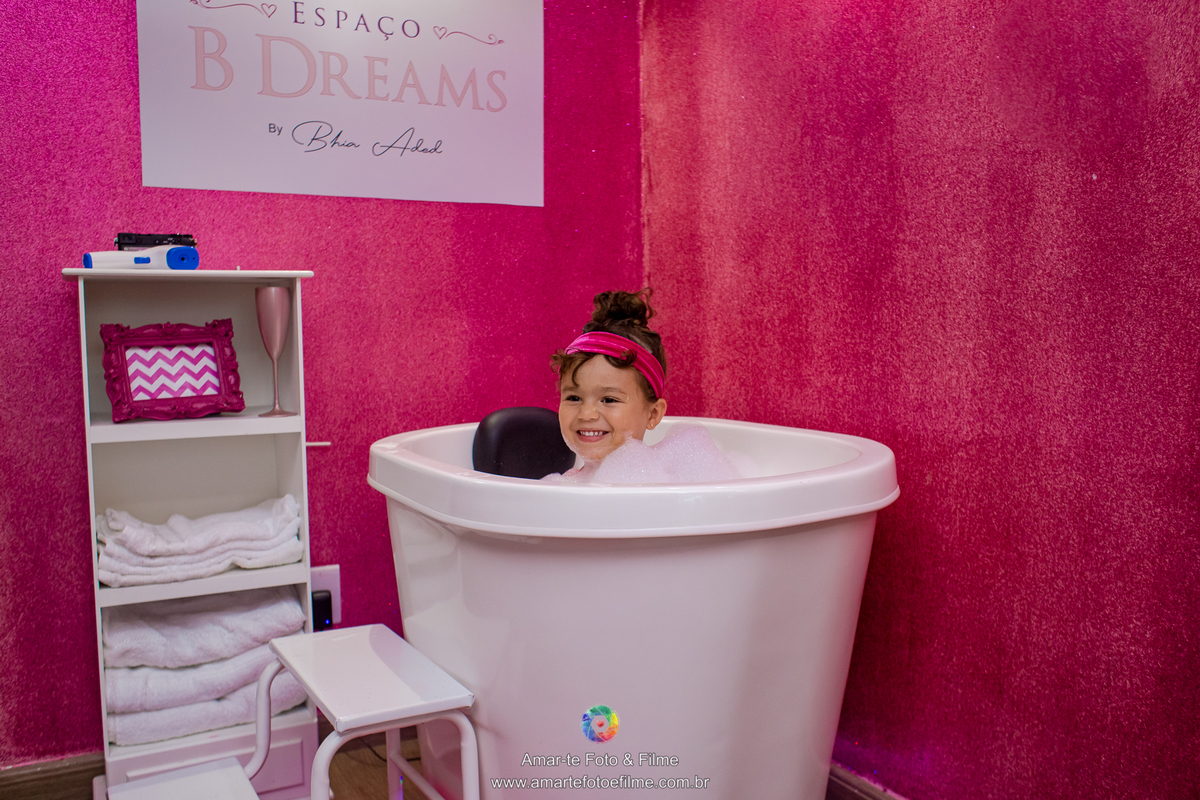 festa infantil princesas espaço bdreams barra da tijuca chá spa disney cinderela tiana ariel bela aurora branca de neve jasmine bela adormecida frozen