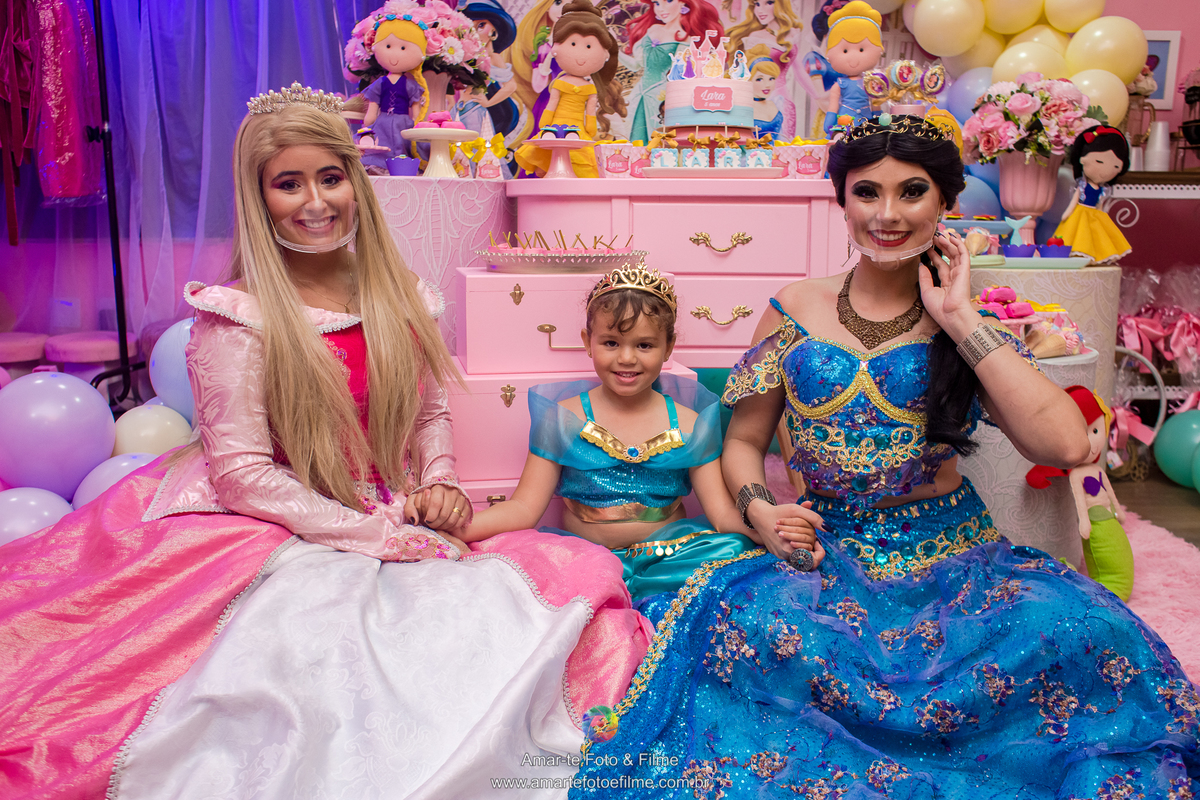 festa infantil princesas espaço bdreams barra da tijuca chá spa disney cinderela tiana ariel bela aurora branca de neve jasmine bela adormecida frozen