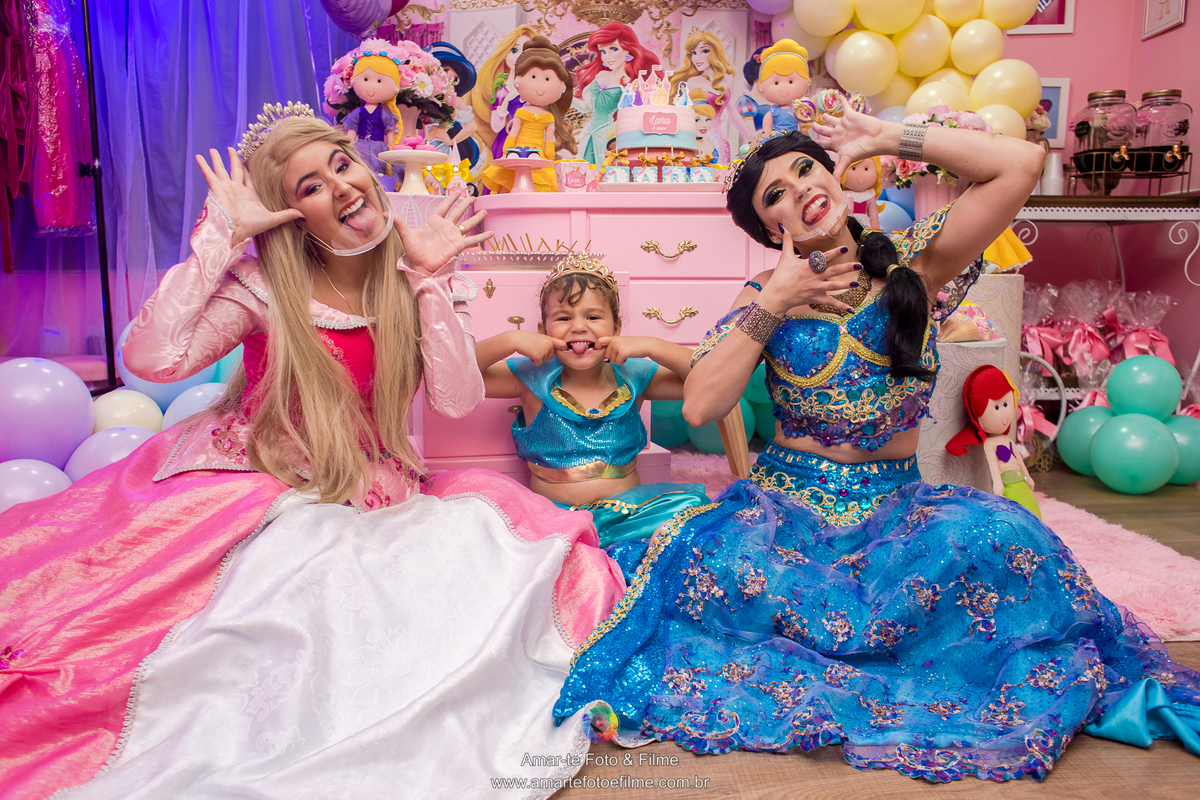 festa infantil princesas espaço bdreams barra da tijuca chá spa disney cinderela tiana ariel bela aurora branca de neve jasmine bela adormecida frozen