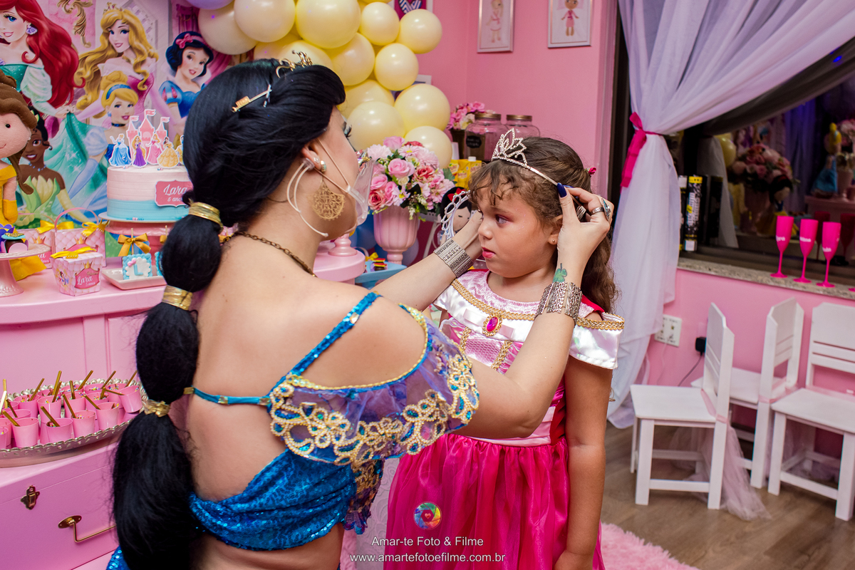 festa infantil princesas espaço bdreams barra da tijuca chá spa disney cinderela tiana ariel bela aurora branca de neve jasmine bela adormecida frozen