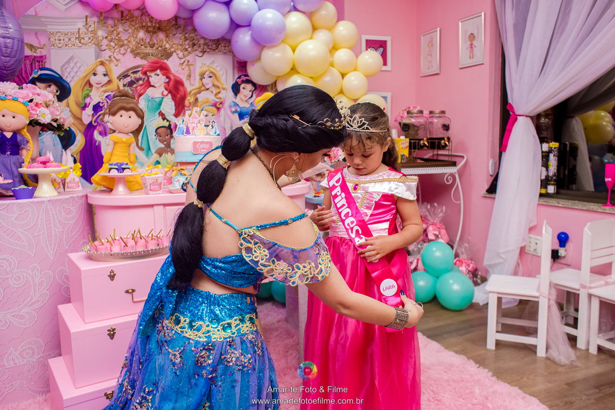festa infantil princesas espaço bdreams barra da tijuca chá spa disney cinderela tiana ariel bela aurora branca de neve jasmine bela adormecida frozen