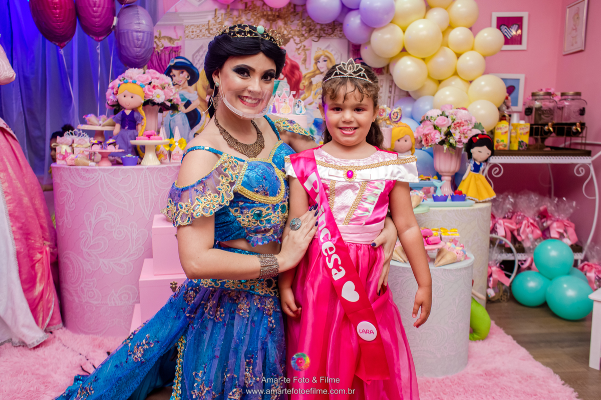 festa infantil princesas espaço bdreams barra da tijuca chá spa disney cinderela tiana ariel bela aurora branca de neve jasmine bela adormecida frozen