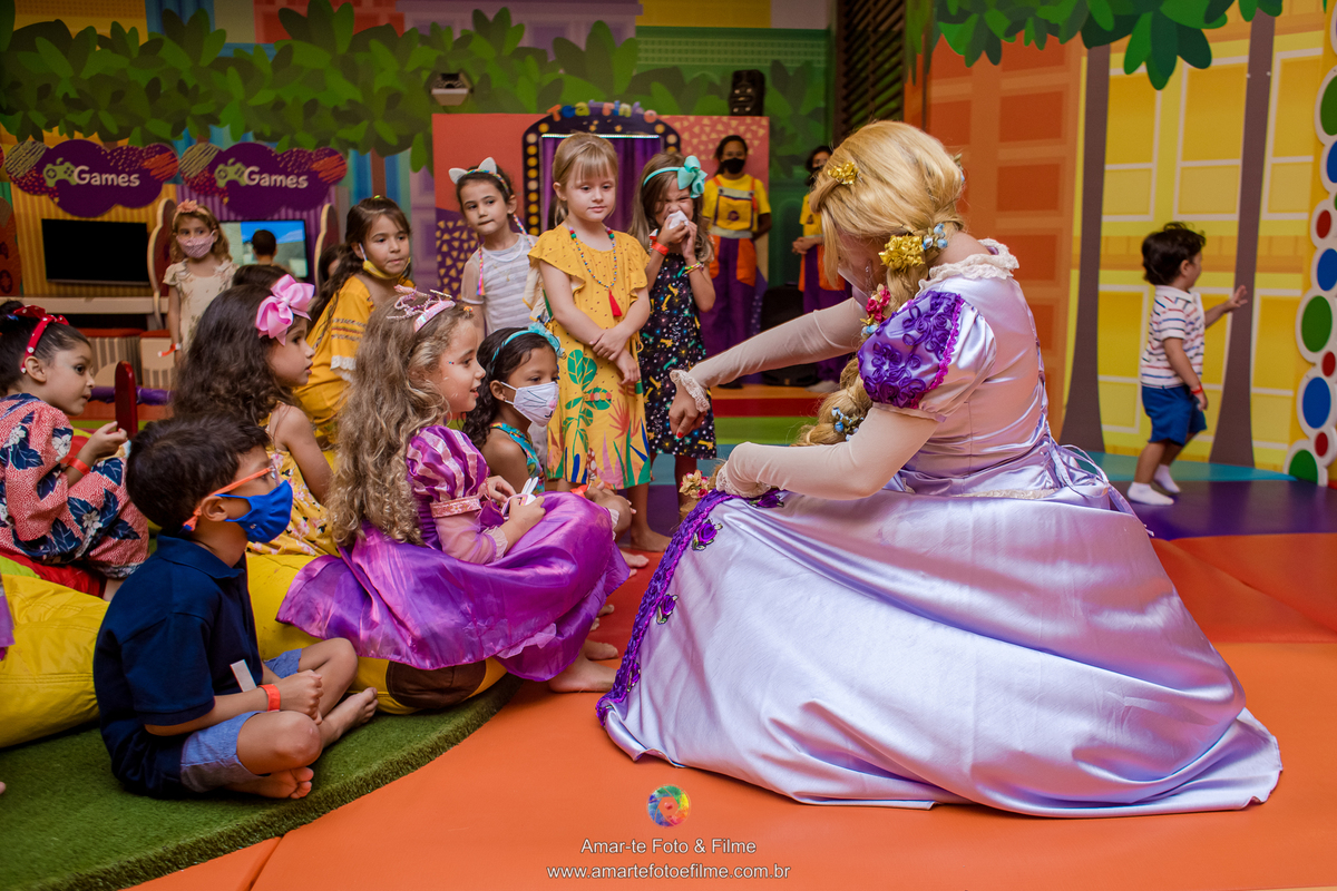 festa infantil princesas rapunzel kids park casa shopping menina cinco anos