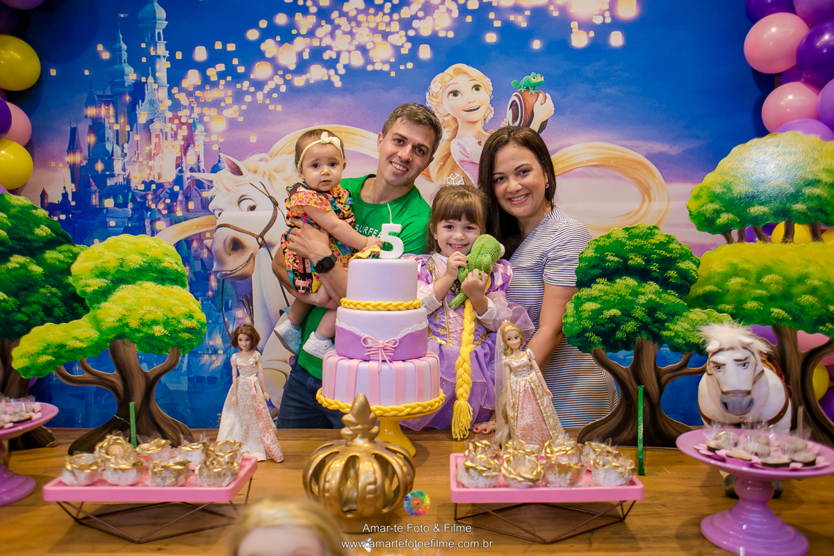 festa infantil princesas rapunzel kids park casa shopping menina cinco anos