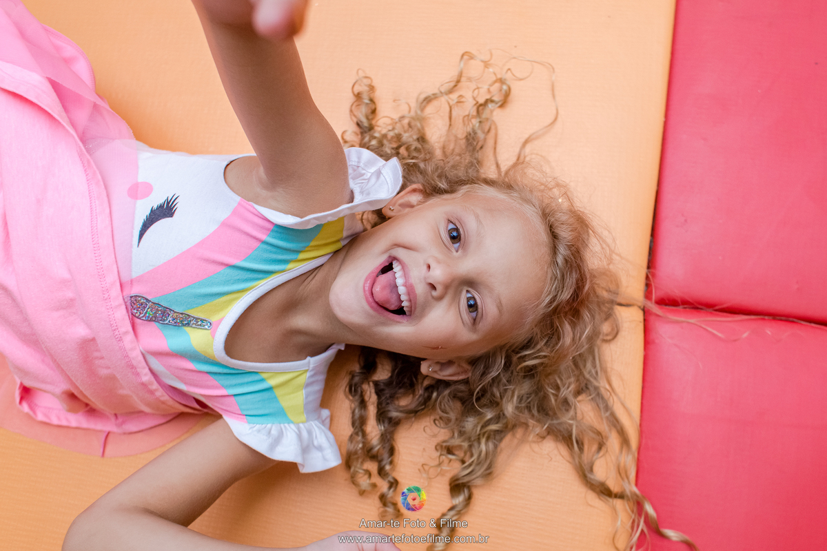 festa infantil menina gemeas unicornio mesa do bolo decoração parquinho kids park barra da tijuca