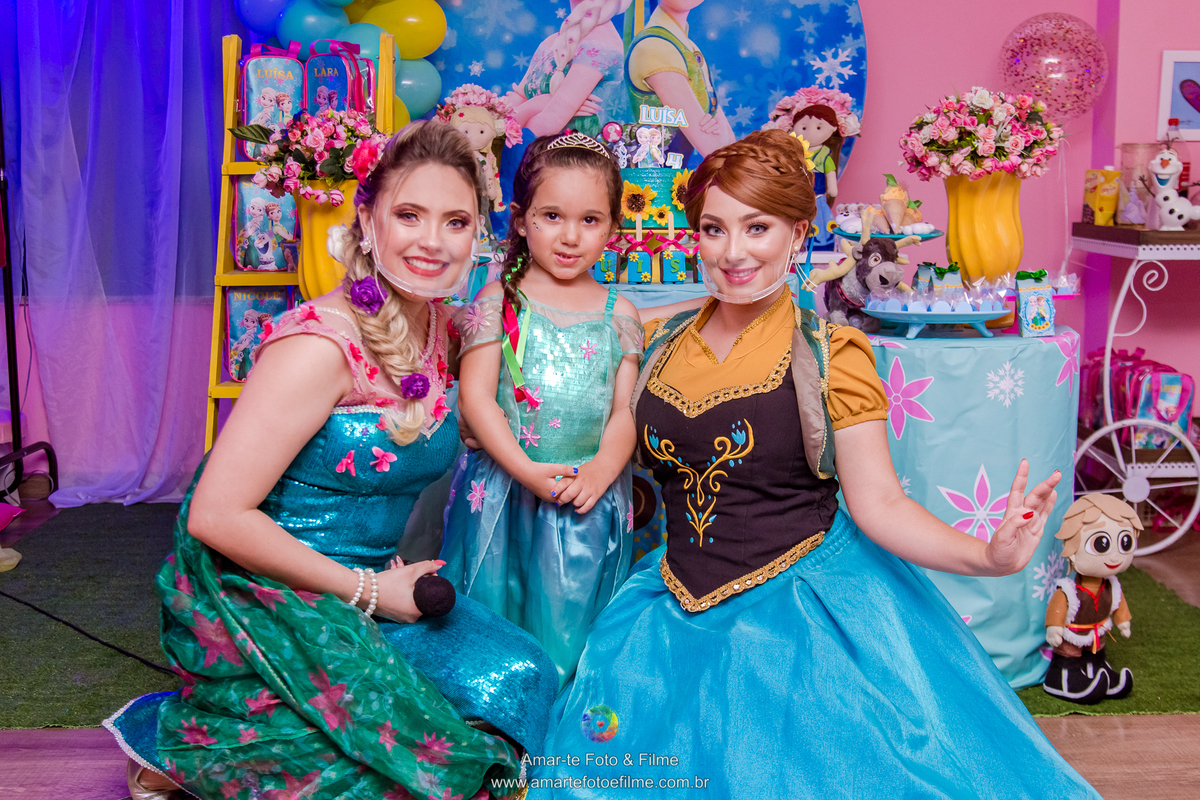 fotografo festa infantil rio de janeiro espaço bdreams barra da tijuca decoração tema frozen fever princesas anna e elsa