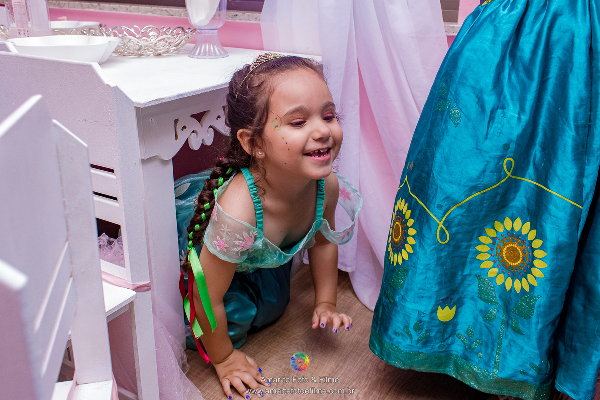 fotografo festa infantil rio de janeiro espaço bdreams barra da tijuca decoração tema frozen fever princesas anna e elsa