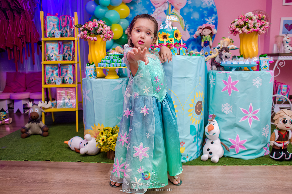 fotografo festa infantil rio de janeiro espaço bdreams barra da tijuca decoração tema frozen fever princesas anna e elsa