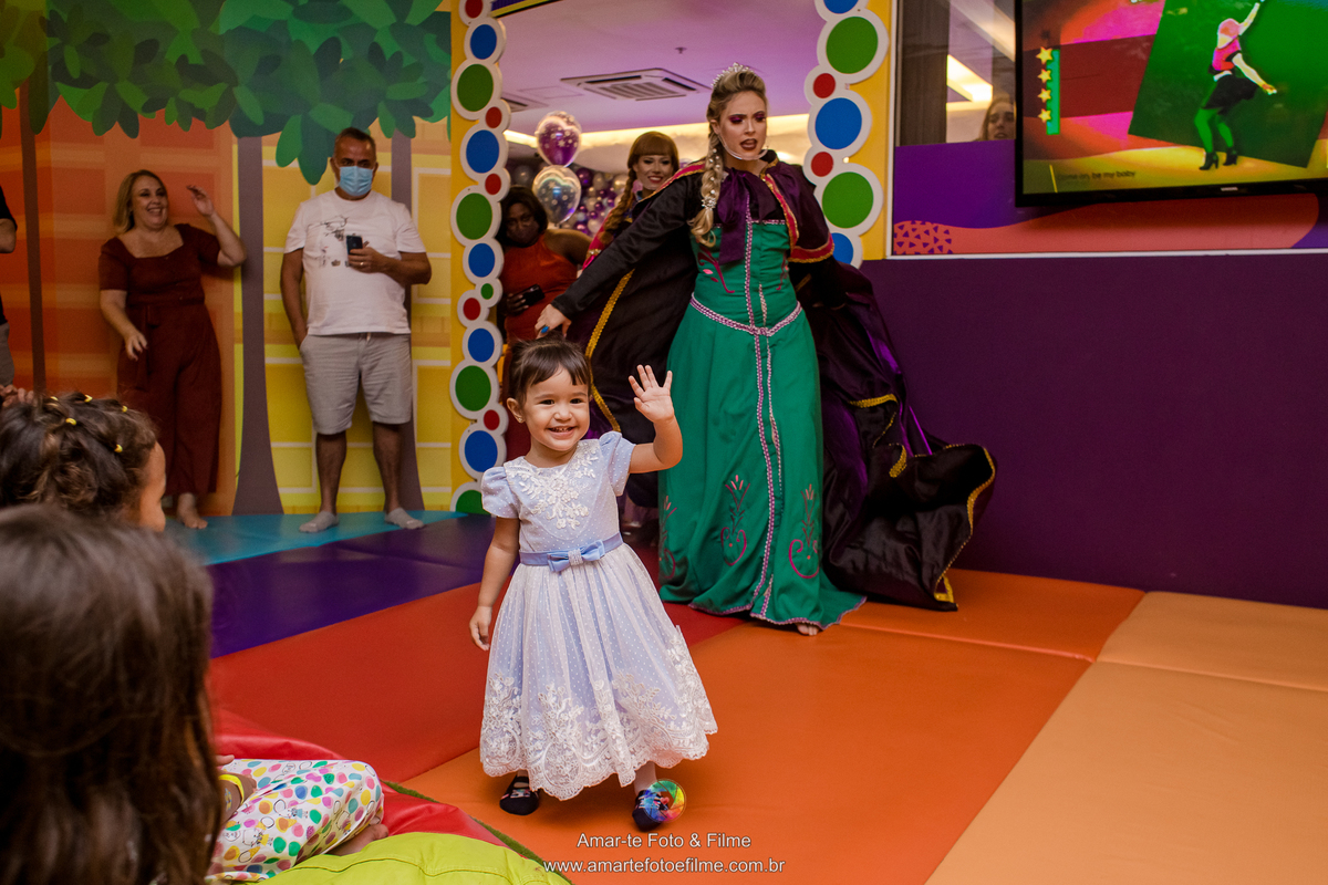 fotografo festa infantil frozen anna elsa rio de janeiro maui mesa do bolo kids park barra da tijuca casa shopping decoração