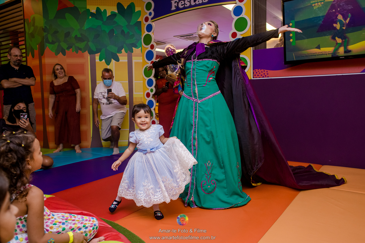 fotografo festa infantil frozen anna elsa rio de janeiro maui mesa do bolo kids park barra da tijuca casa shopping decoração