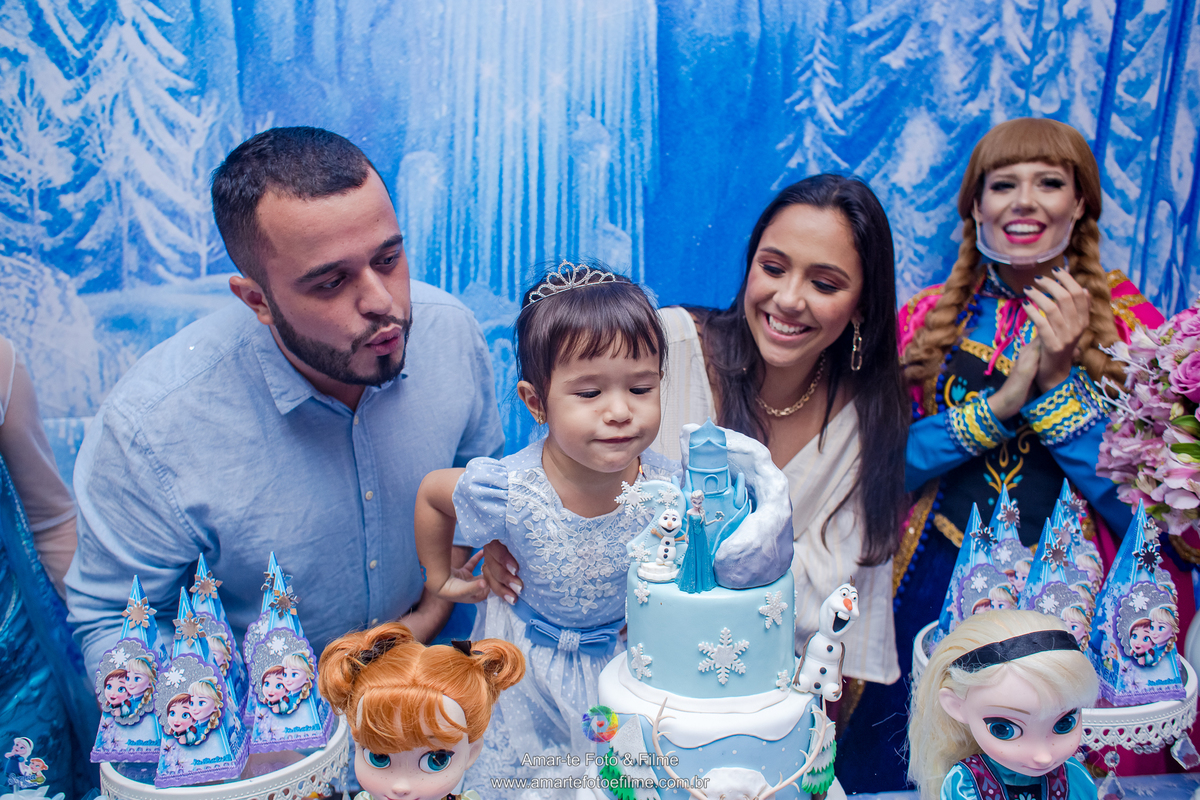 fotografo festa infantil frozen anna elsa rio de janeiro maui mesa do bolo kids park barra da tijuca casa shopping decoração