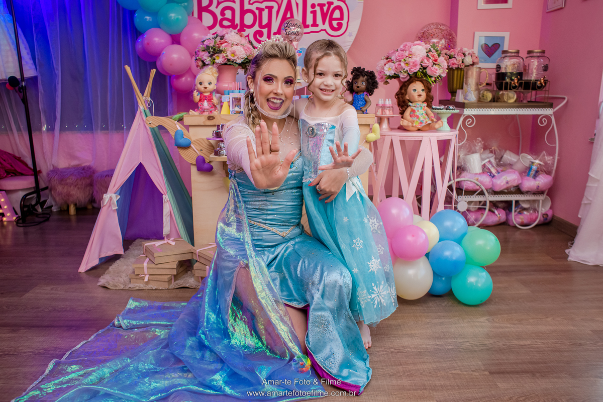 meninas spa frozen princesa personagem vivo pose foto ideias elsa