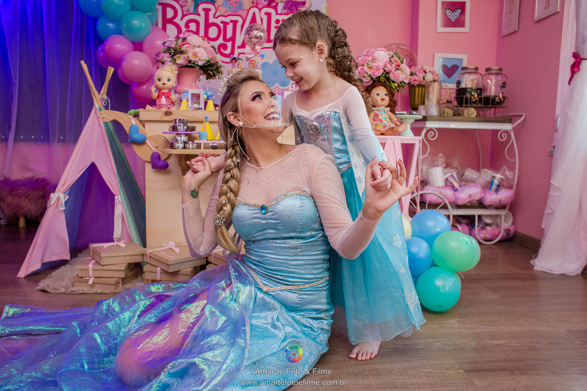 meninas spa frozen princesa personagem vivo pose foto ideias elsa