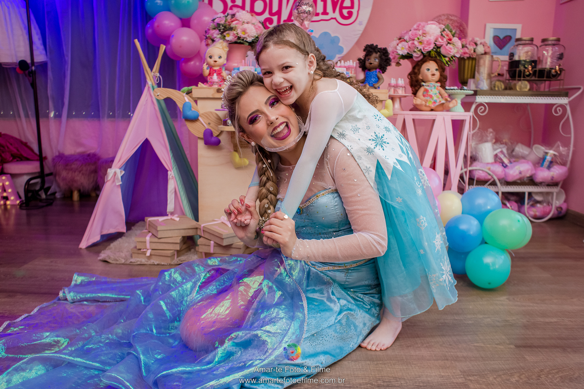 meninas spa frozen princesa personagem vivo pose foto ideias elsa