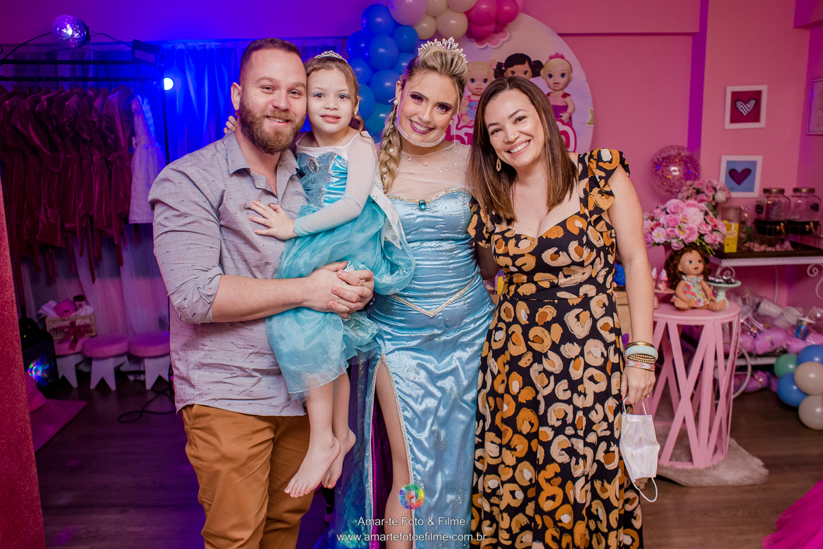 meninas spa frozen princesa personagem vivo pose foto ideias elsa