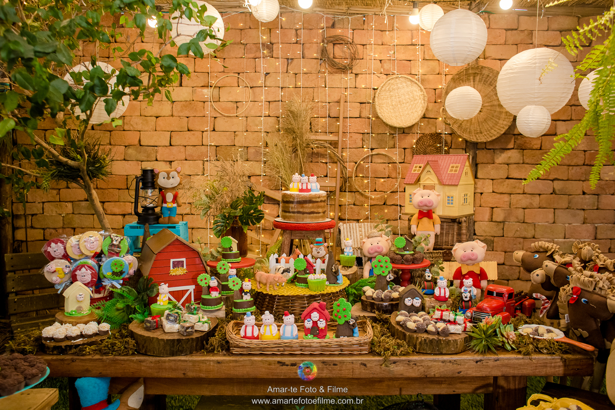 festa infantil 3 porquinhos o quintal rio de janeiro barra da tijuca recreio dos bandeirantes festa ao ar livre