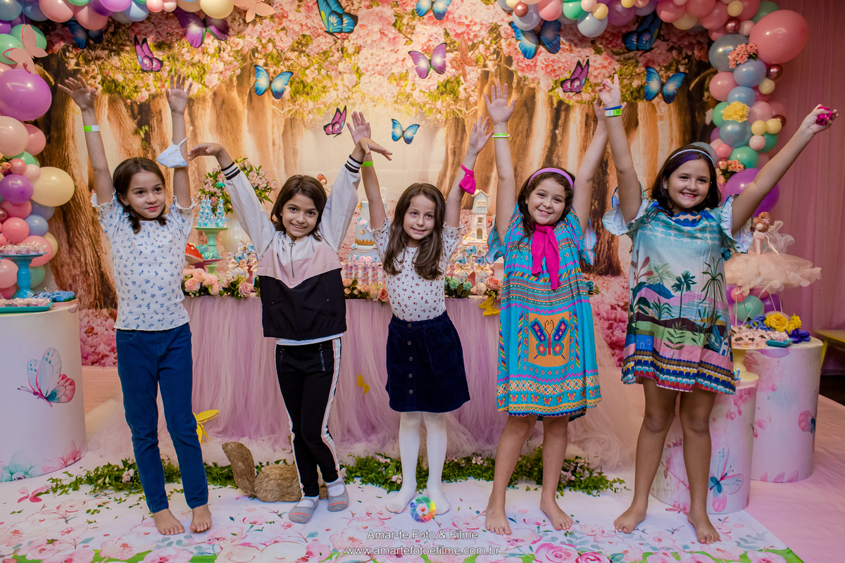 festa infantil decoração jardim encantado fadas kids park menina oficina de slime oficina de cupcake