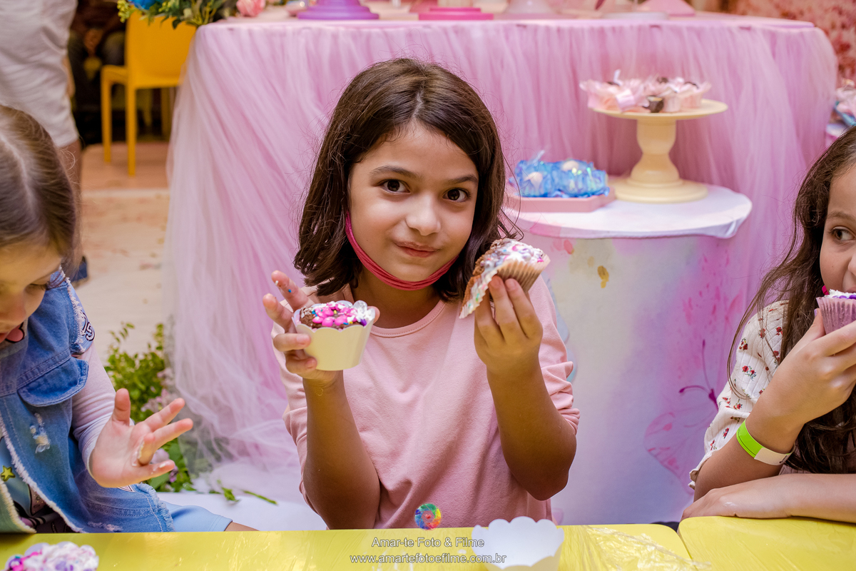 festa infantil decoração jardim encantado fadas kids park menina oficina de slime oficina de cupcake
