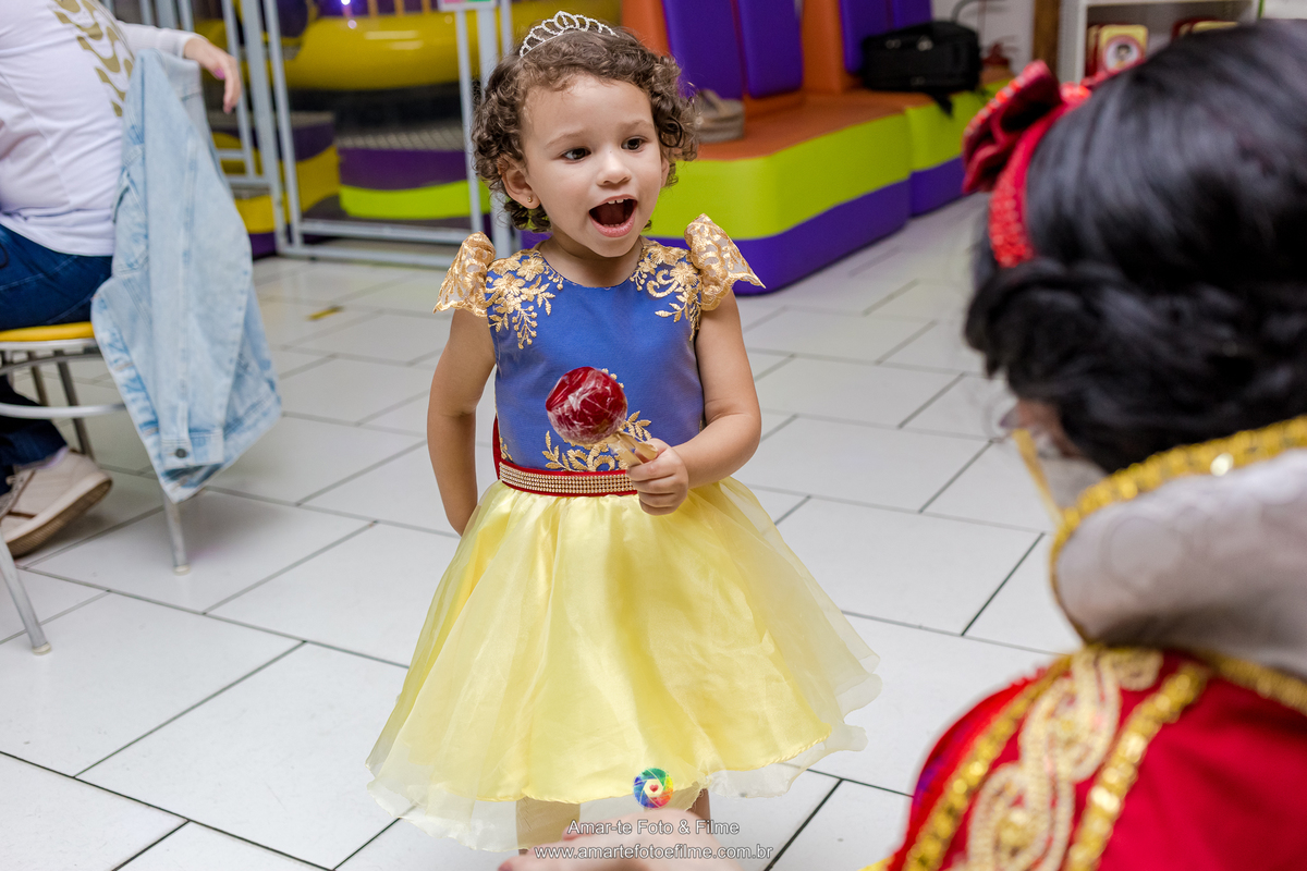festa infantil branca de neve princesa personagem decoração fotos pose fotógrafo rio de janeiro rj