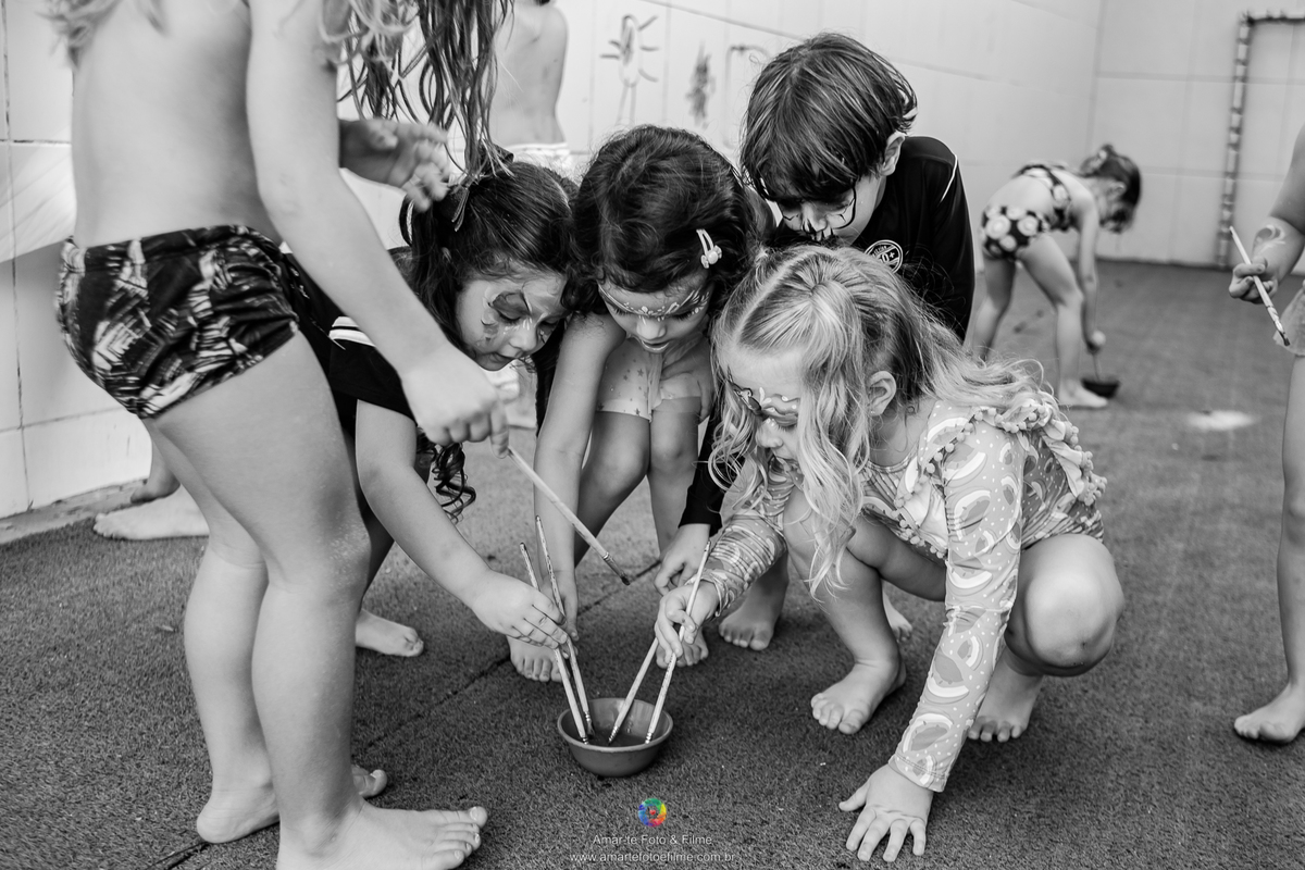 fotografo, festa, infantil, casa em festa, joá, baby shark, piscina de bolinhas, pula pula, parabéns, menina, família, fotos de familia, poses, rj, barra da tijuca, pintura, banho de mangueira