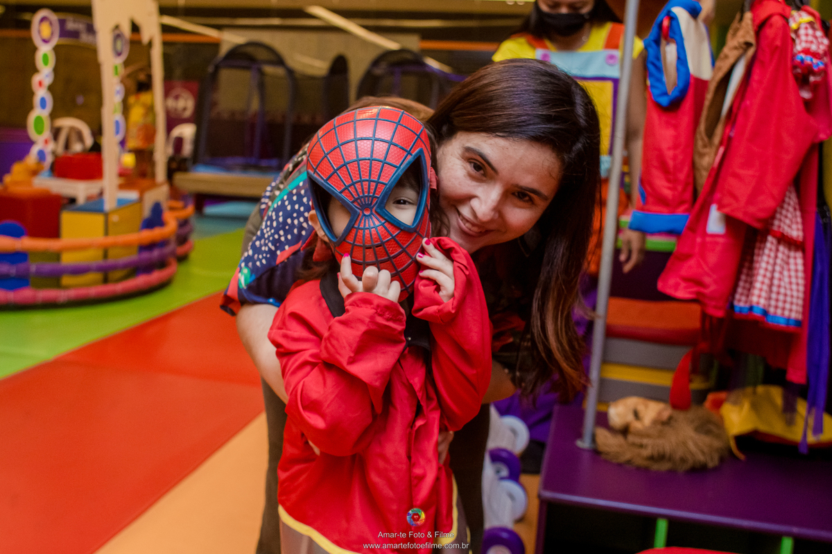 festa infantil menina mickey minnie vermelha decoração kids park rio casa shopping barra da tijuca familia personagem vivo
