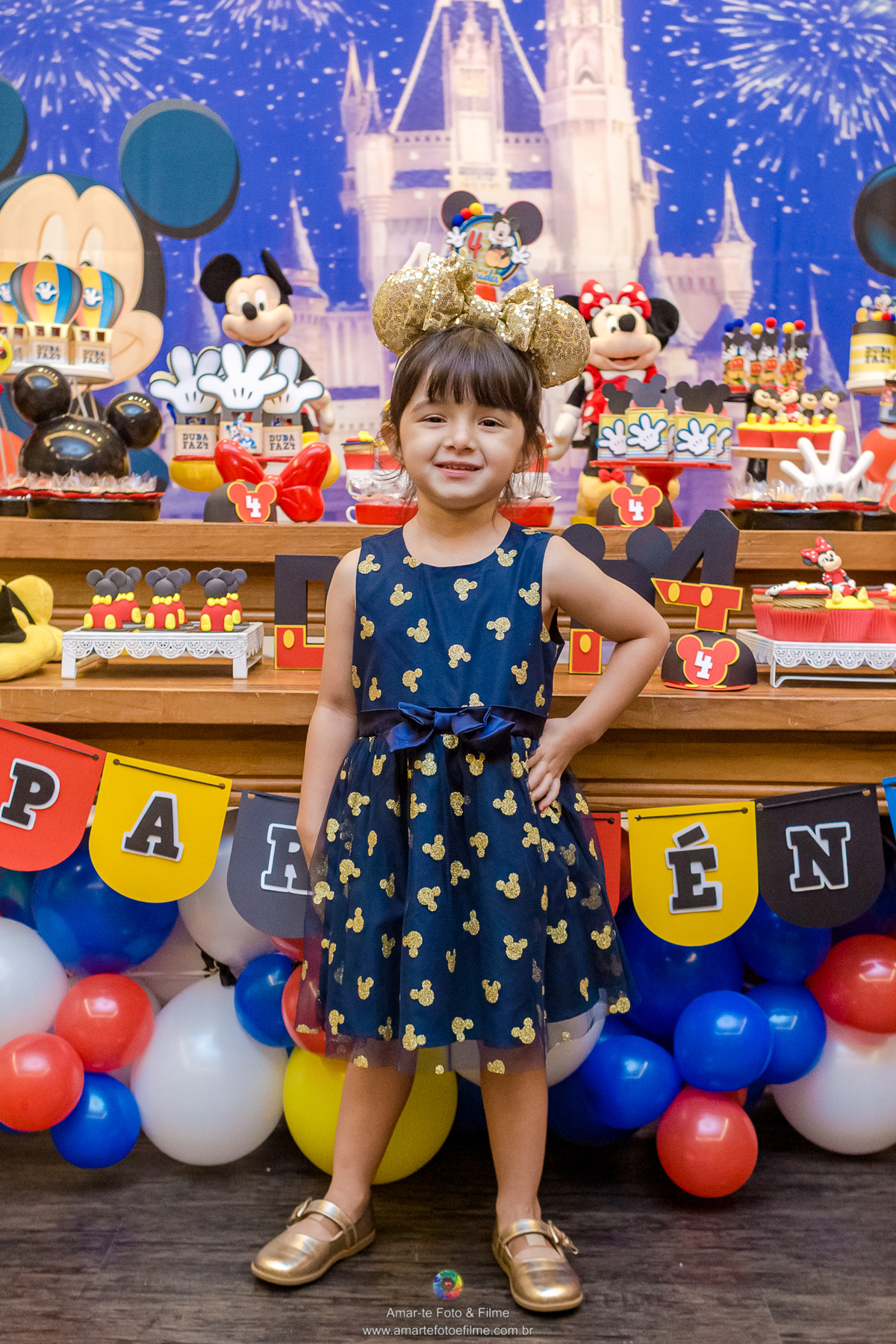 festa infantil menina mickey minnie vermelha decoração kids park rio casa shopping barra da tijuca familia personagem vivo