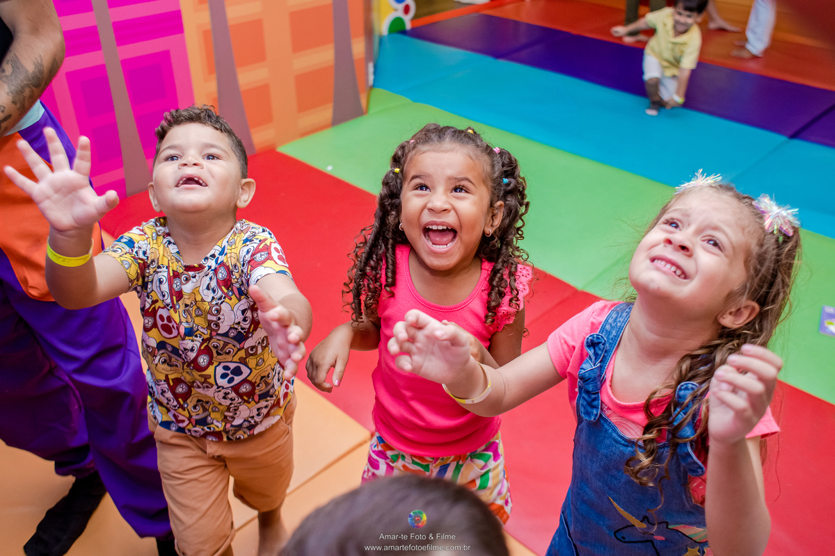 amar-te foto e filme, barra da tijuca, casa shopping, decoração, festa, fotógrafo, galinha pintadinha, infantil, kids park rio, menino, recreio dos bandeirantes, rio de janeiro, rj