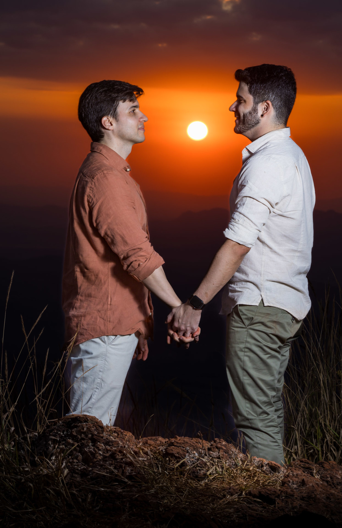 Casal gay num por do sol