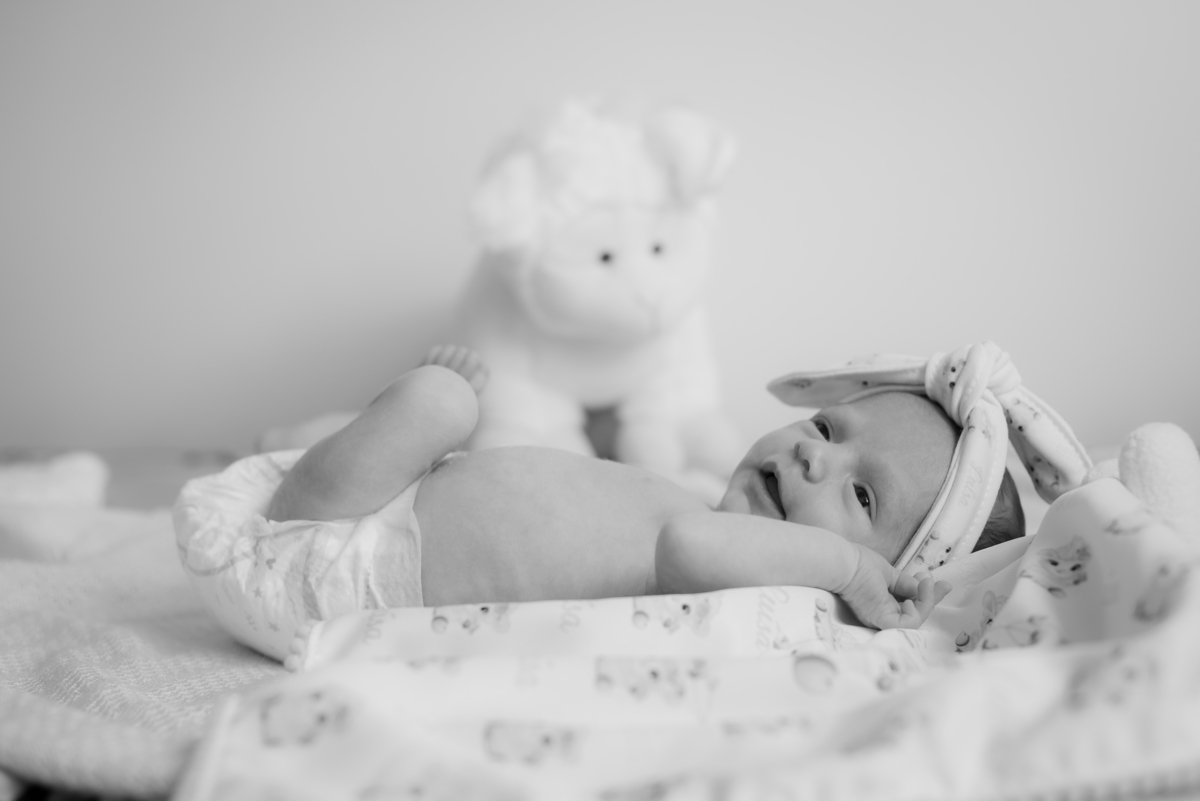 Newborn, recem nascida, book de menia e fotos de familia. Book em casa!