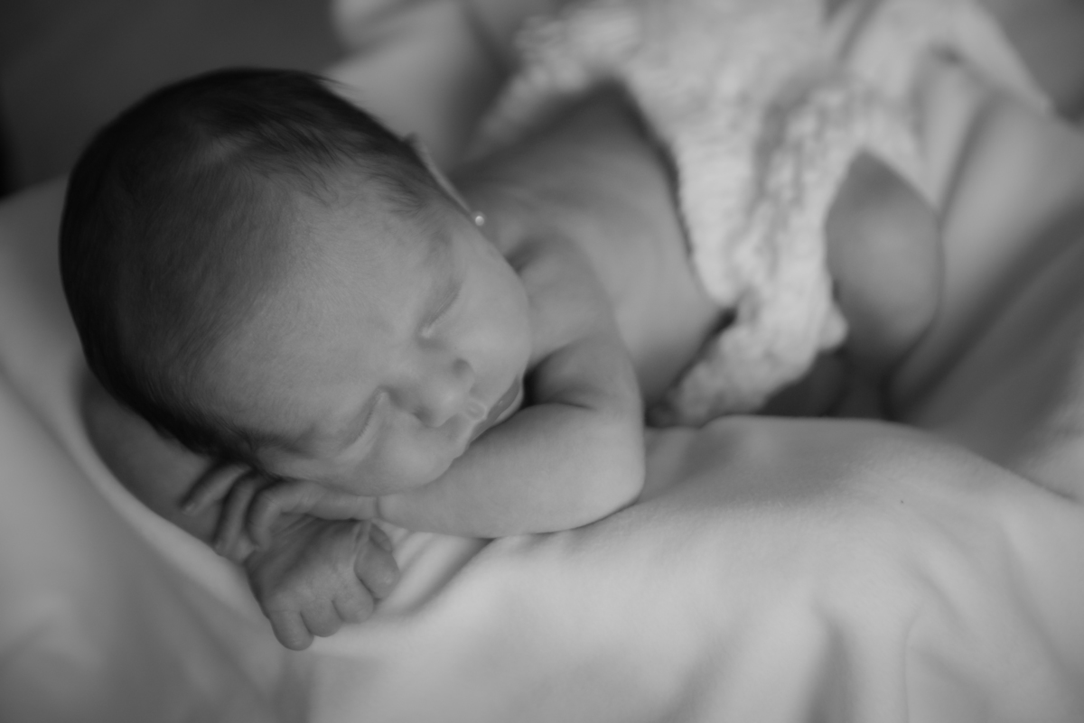 Newborn, recem nascida, book de menia e fotos de familia. Book em casa!