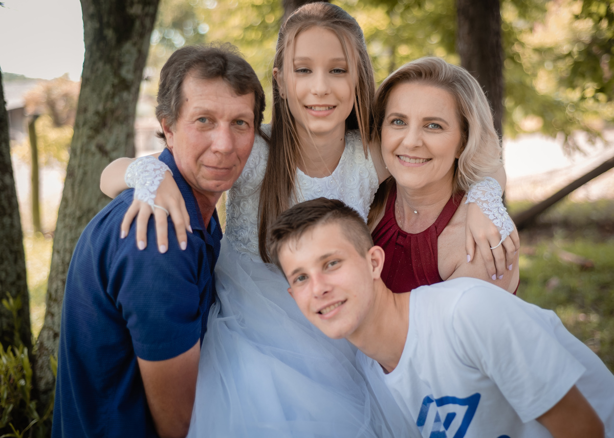 Fotos de familia na Primeira Eucaristia da Kelly Milena Froehlich 