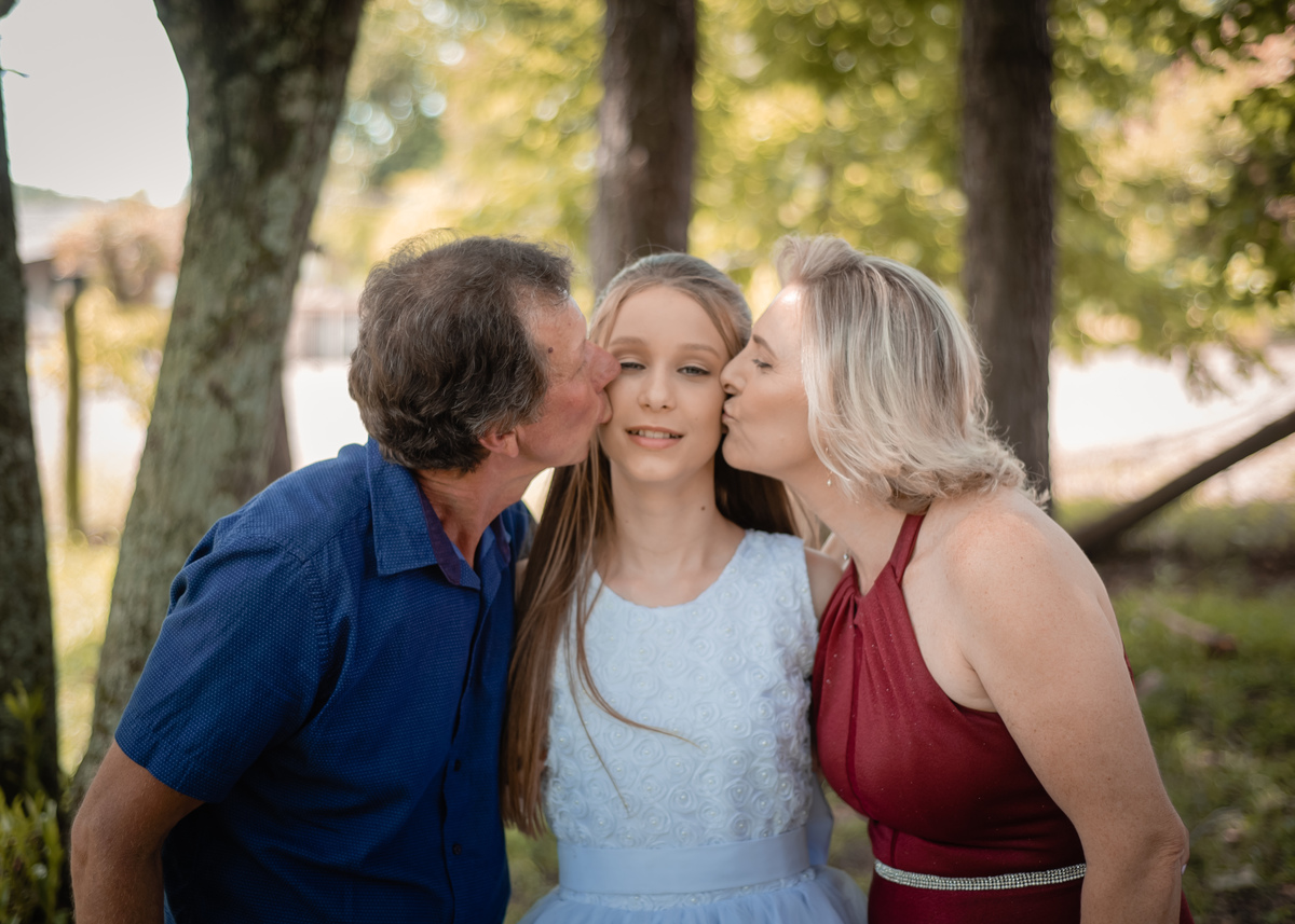 Fotos de familia na Primeira Eucaristia da Kelly Milena Froehlich 