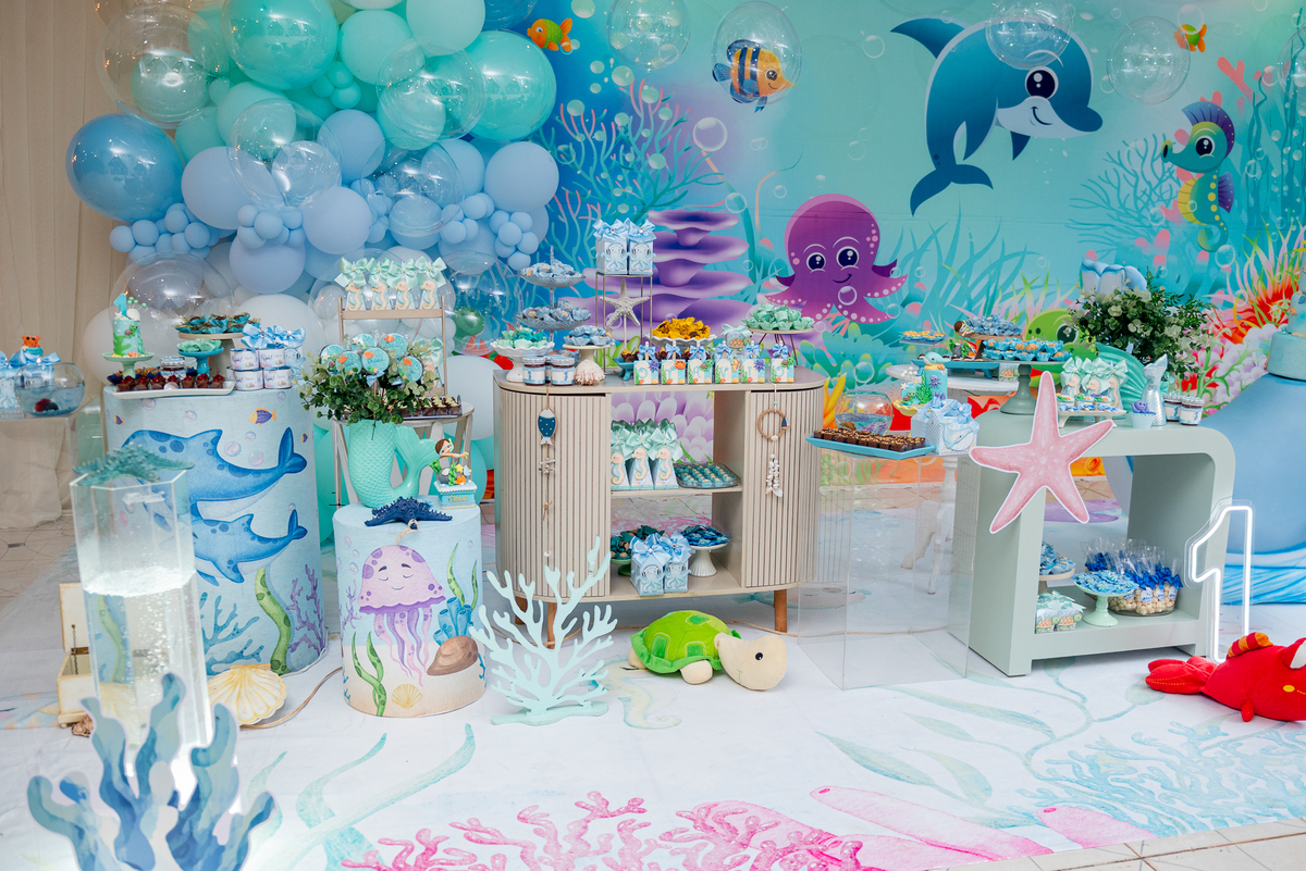 Fotografia do aniversário de 1 ano do Otávio com tema fundo do mar em Guajará-Mirim