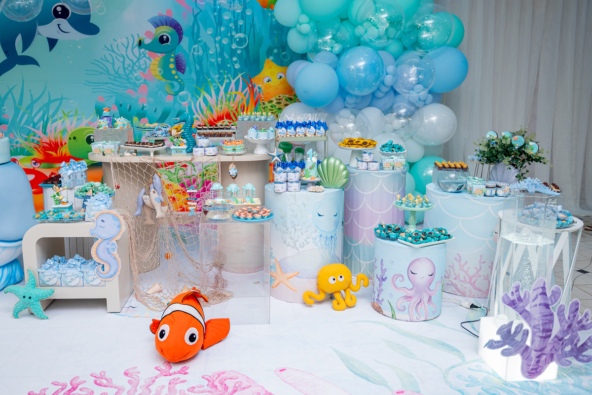 Fotografia do aniversário de 1 ano do Otávio com tema fundo do mar em Guajará-Mirim