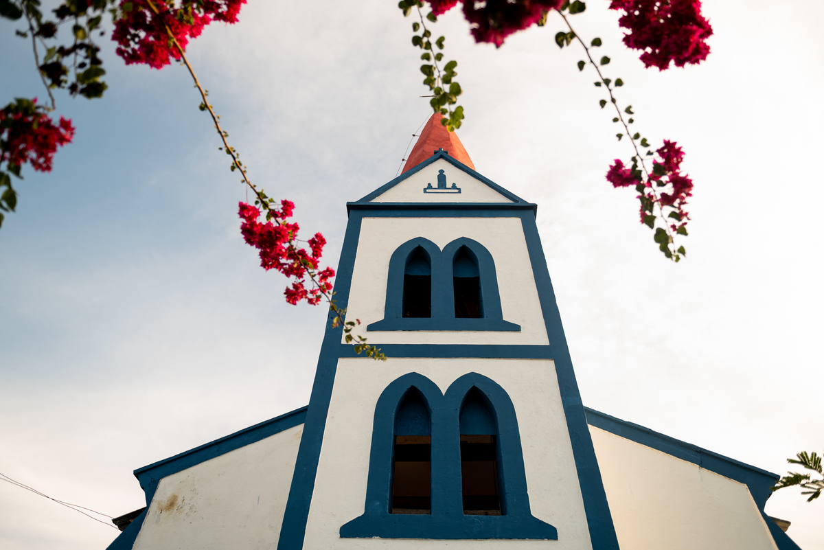 Decoração simples da igreja em Vila Murtinho