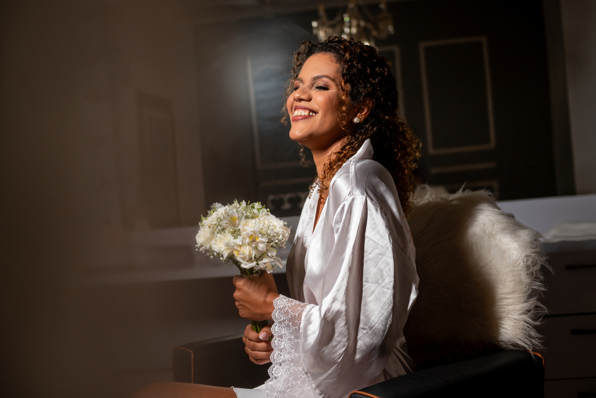 Casamento com momentos espontâneos e naturais