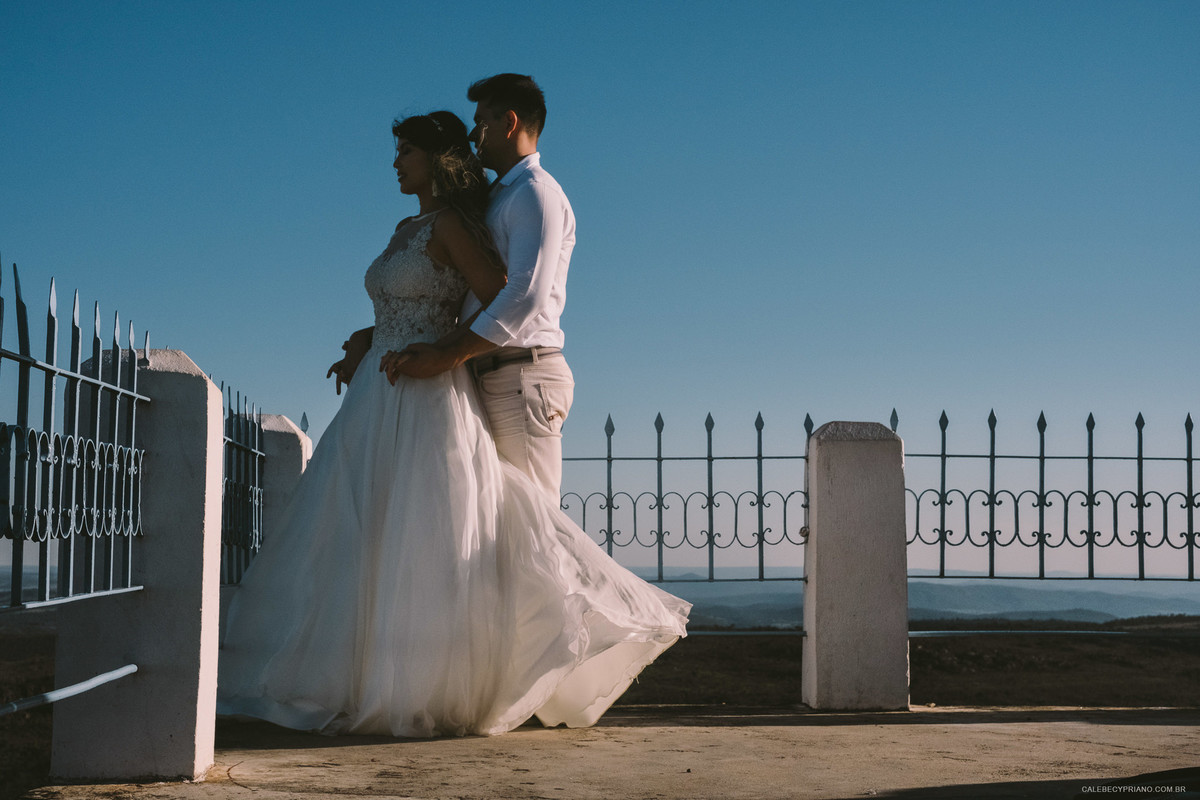 Sessão do Casal Pico dos Pireneus em Pirenópolis
